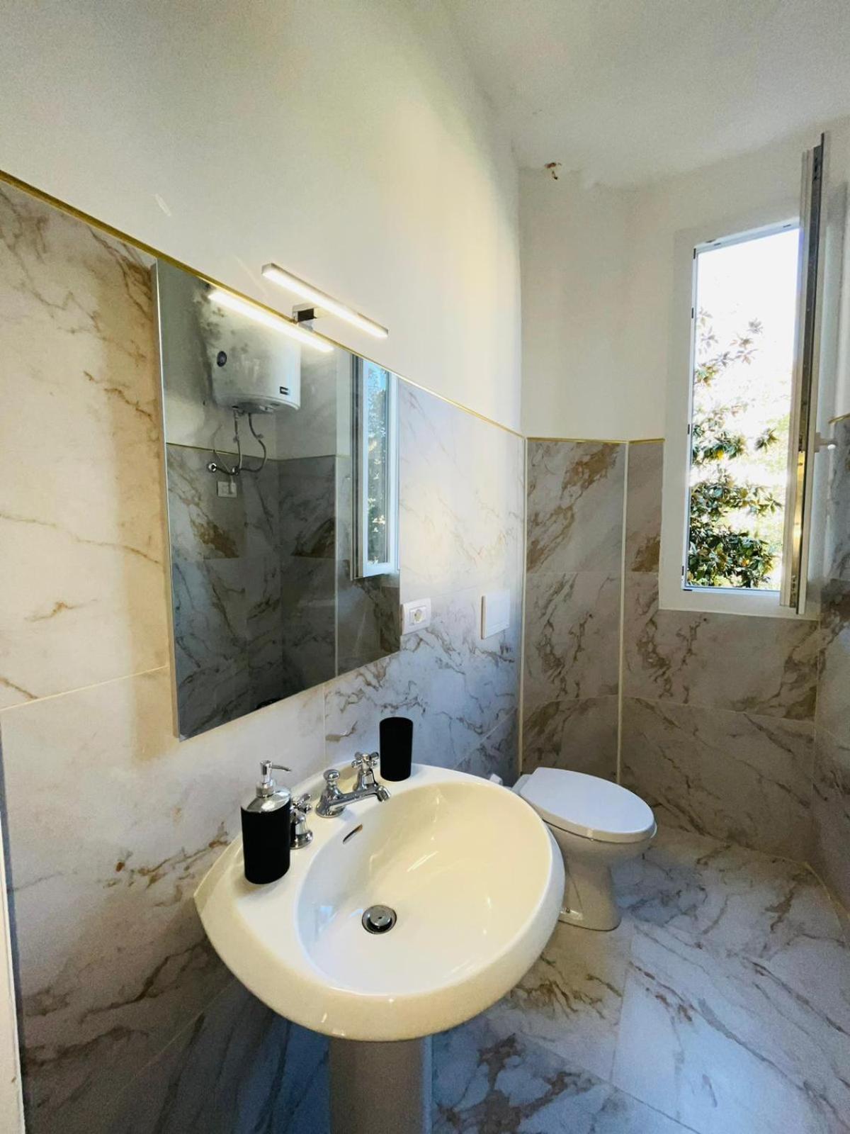 לינה וארוחת בוקר פירנצה Oriani Bnb מראה חיצוני תמונה